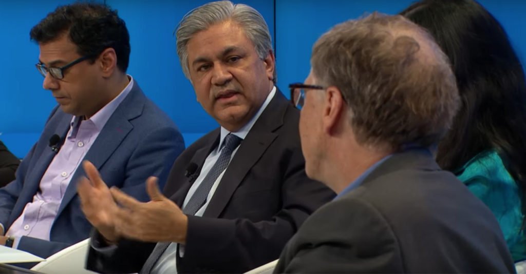 Arif Naqvi duped  global investors such as the Bill and Melinda Gates Foundation, the World Bank, US financial institutions, US retirement and Pension Funds, US investment advisers and an agency of the US government. 
