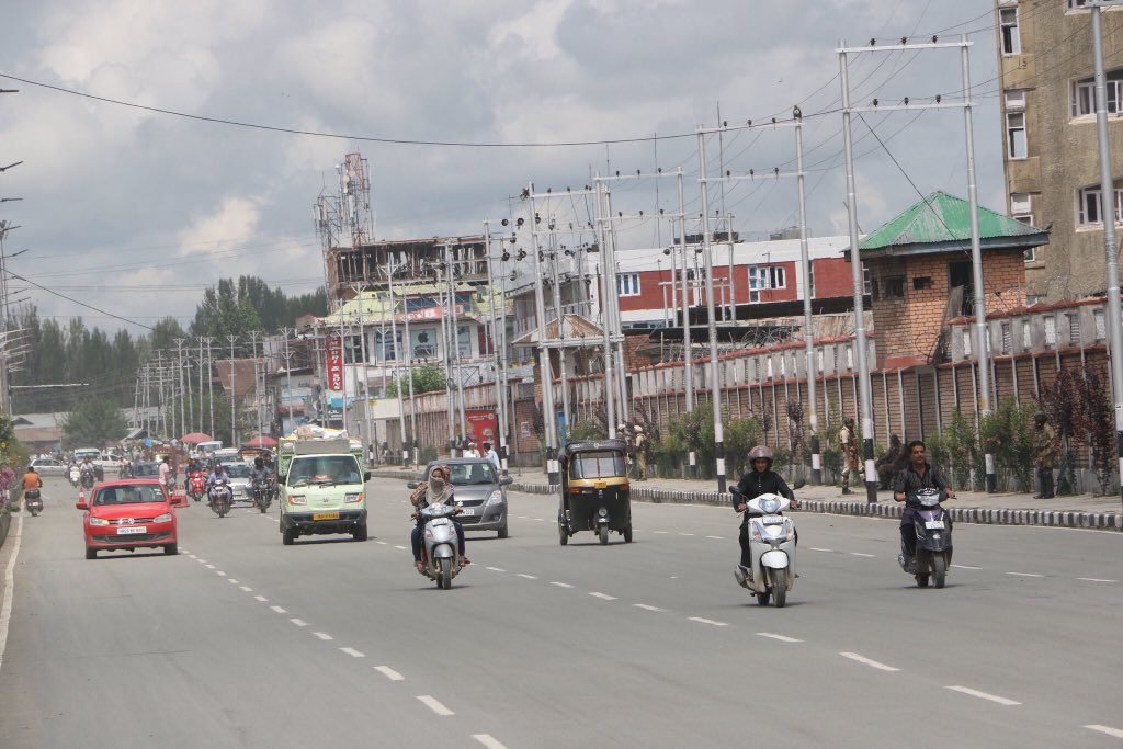 Pictures of normal Traffic movement from Srinagar on Monday Eid Day. Kashmir remained Peaceful