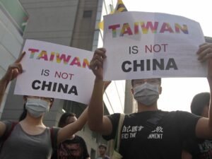 "Taiwan has not been a part of China" Says Mike Pompeo : Angered China Threatens to Strike Back