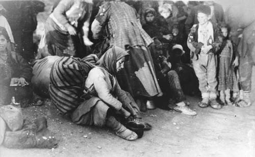 Armenian refugees. Ottoman Empire - 1918-20 | Armenian Genocide | NewsComWorld.com