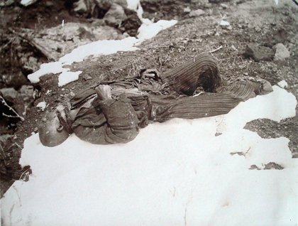 The body of an Armenian villager in snow | Armenian Genocide | NewsComWorld.com