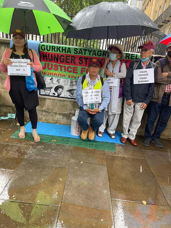 Former British Gurkha Veterans Sit On Relay Hunger Strike In London On Demands For Compensation And Pension Parity | NewsComWorld.com