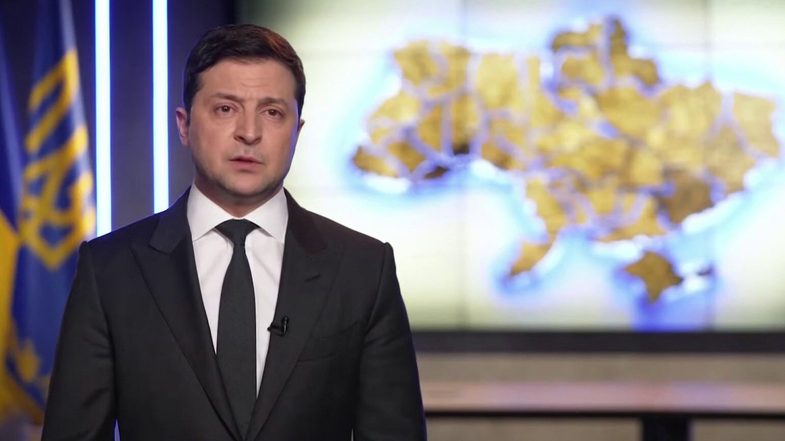 Ukrainian President Zelenskyy Addresses Russians Imploring Them To Back Off | NewsComWorld.com